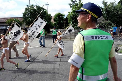 Japanese Naked Festivals Keep Centuries